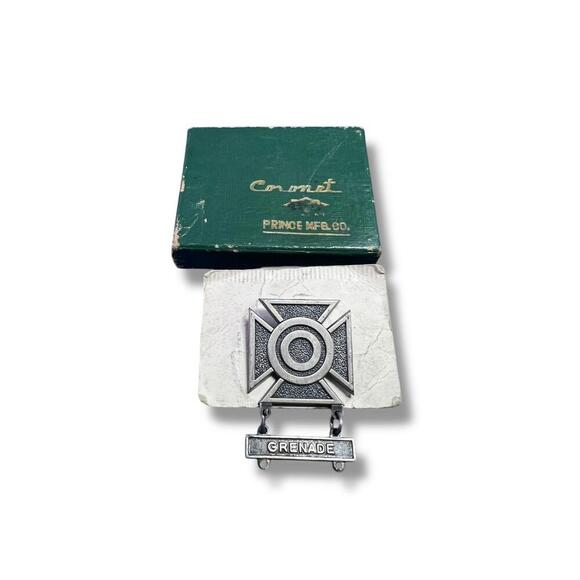 Vintage US Army Grenade Marksmanship Badge Medal Pin w/ Original Box – FRW GI Co - Picture 1 of 6